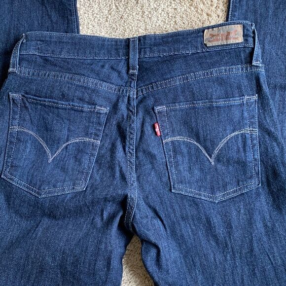 Levi’s Mid Rise Skinny straight leg dark wash jeans size 6 - Picture 4 of 11